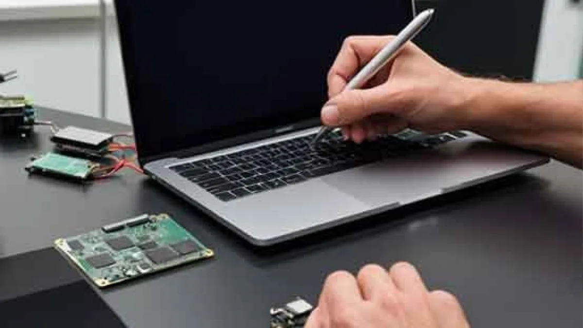 MacBook M4 Screen Repair in Abu Dhabi